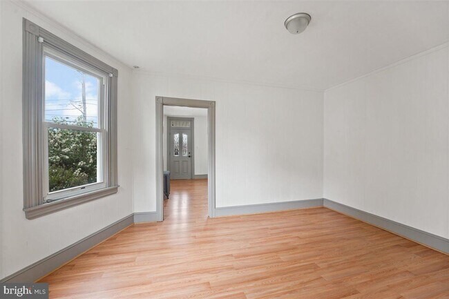 Foto del edificio - 448 Birch St