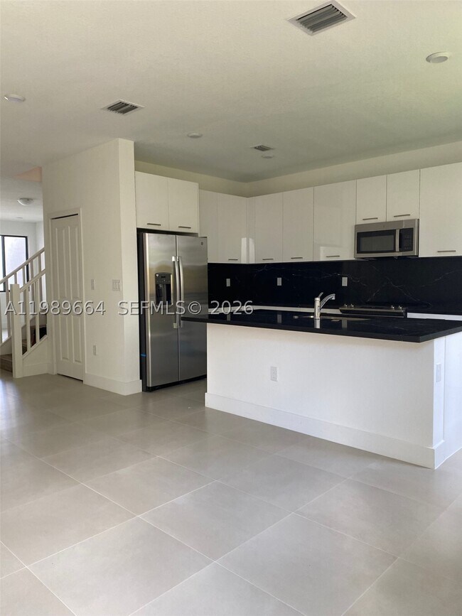 Building Photo - 13633 SW 157th Pl