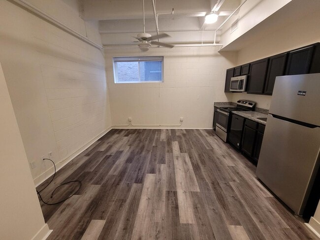 Interior Photo - The Press