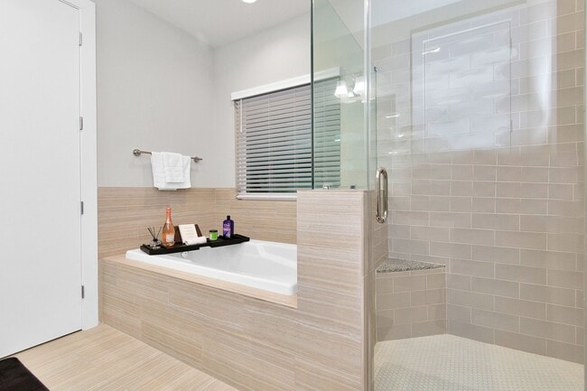 Building Photo - 6711 Allegheny St