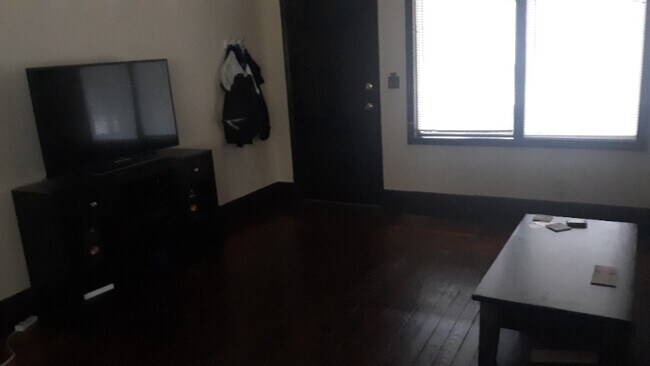 Foto del edificio - 420 W Stadium Ave