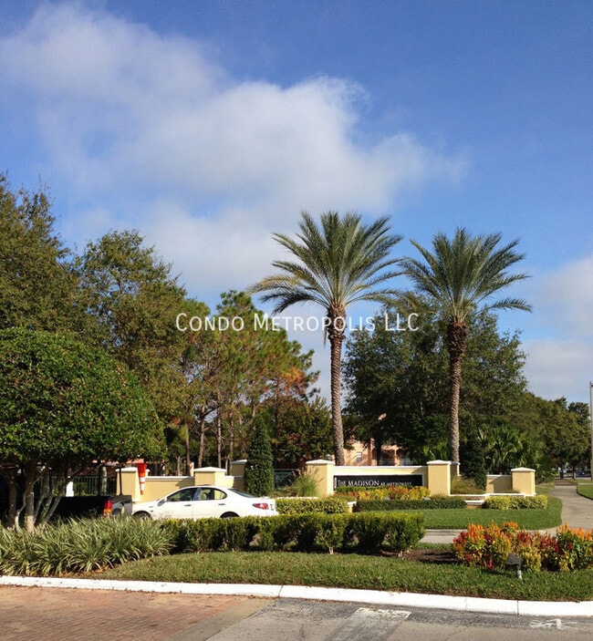 Foto del edificio - 2612 Robert Trent Jones Dr