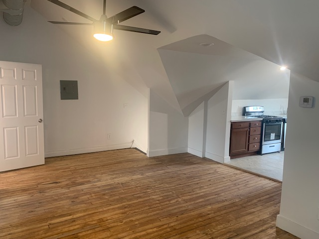 Primary Photo - 129 3rd St