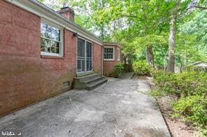 Building Photo - 3241 Riverview Dr