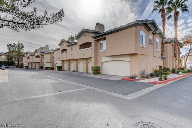 Building Photo - 1617 Cardinal Bluff Dr