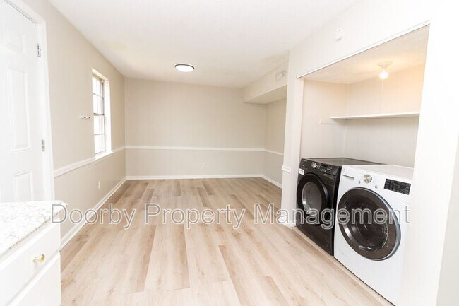 Building Photo - 4698 Plaza Hills Ln