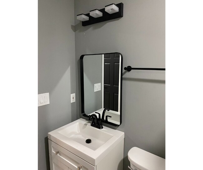 Foto del edificio - 50 Gorman Ave