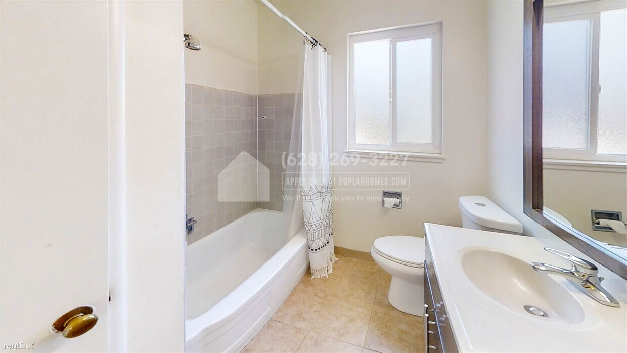 Foto principal - 2 br, 1 bath Duplex - 5512 Hilton Street -