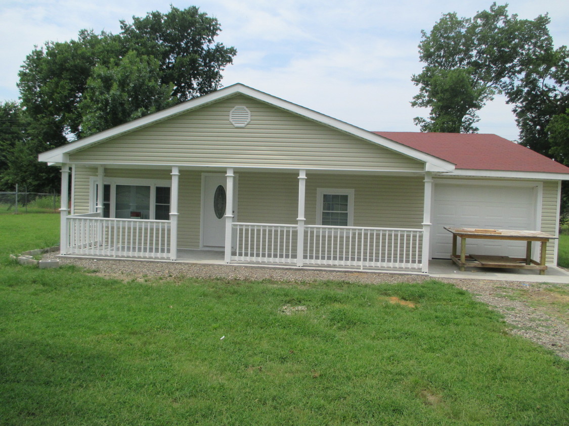 Primary Photo - 133 Old Hwy 64