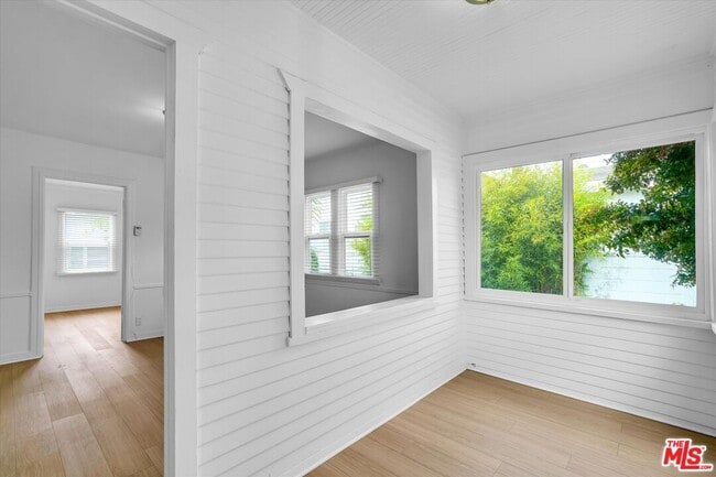 Foto del edificio - 1542 Harvard St