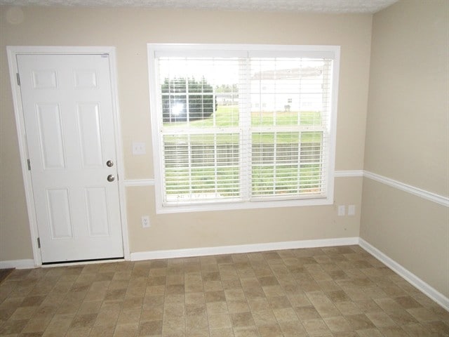 Building Photo - 282 Rockingham Dr