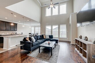 Building Photo - 9526 Bonbrook Bend Ln