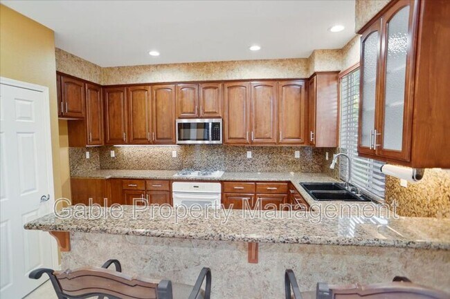 Foto del edificio - 27618 Olive Mill Ct