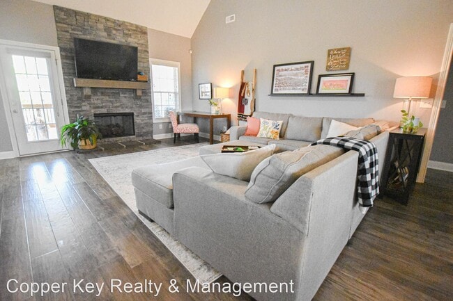 Building Photo - 5 br, 3 bath House - 154 Melbourne Drive