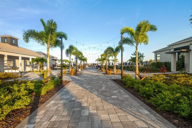 Foto del edificio - Brand-New 2025 Villa in Seven Shores – 2BR + Den / 2BA – Luxury Coastal Living