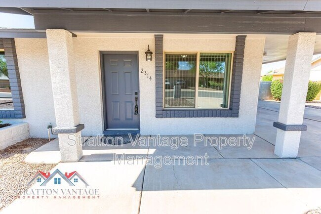 Foto del edificio - 2314 E Boston St