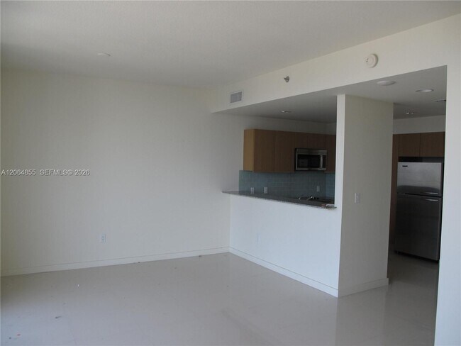 Foto del edificio - 1050 Brickell Ave