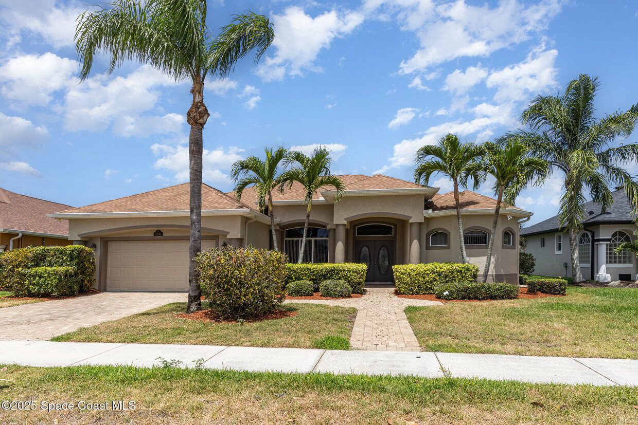 Primary Photo - 3641 Gatlin Dr