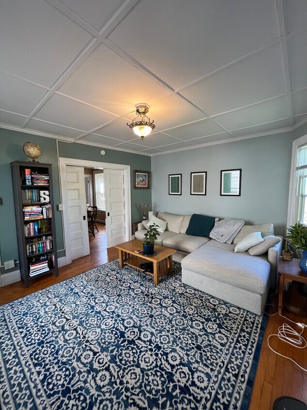 Primary Photo - 22 Dow St