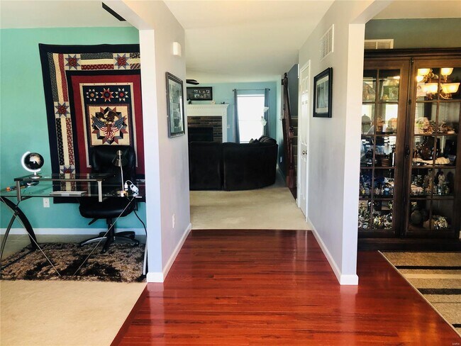 Building Photo - 6805 Tara Manor Dr
