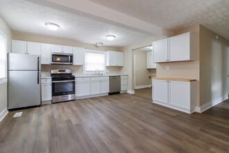 Building Photo - 1716 Drexel Dr