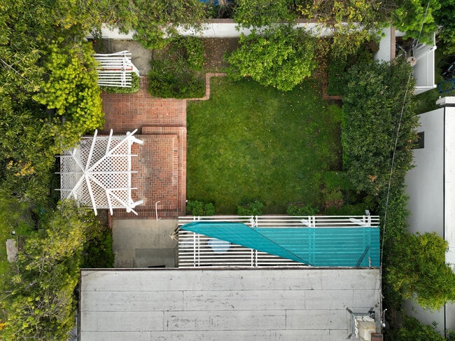 Building Photo - 5516 Ethel Ave