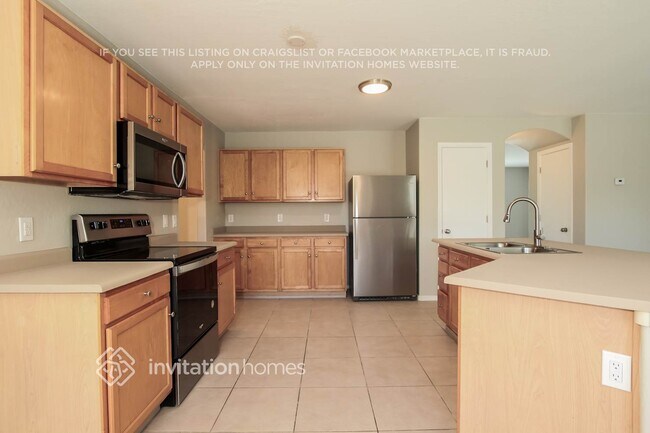 Foto del edificio - 8806 N 67th Ln