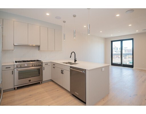 Foto del edificio - 340 W 2nd St