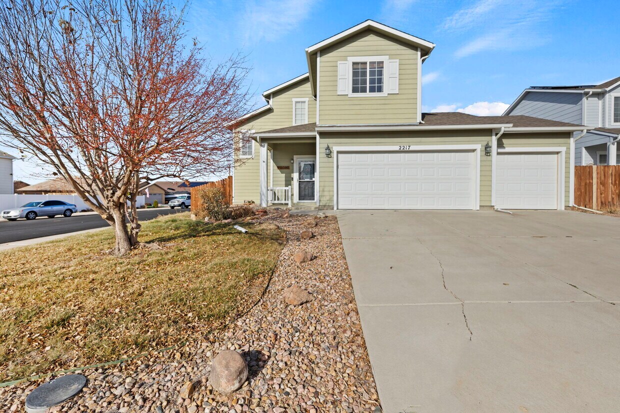 2217 Inspiration Ln, Pueblo, CO 81008 House Rental in Pueblo, CO