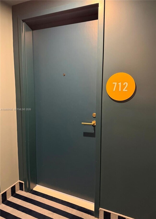 Foto del edificio - 90 NE 32nd St