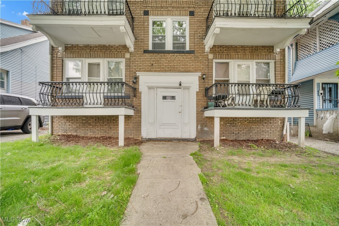 Foto principal - 3381 E 143rd St
