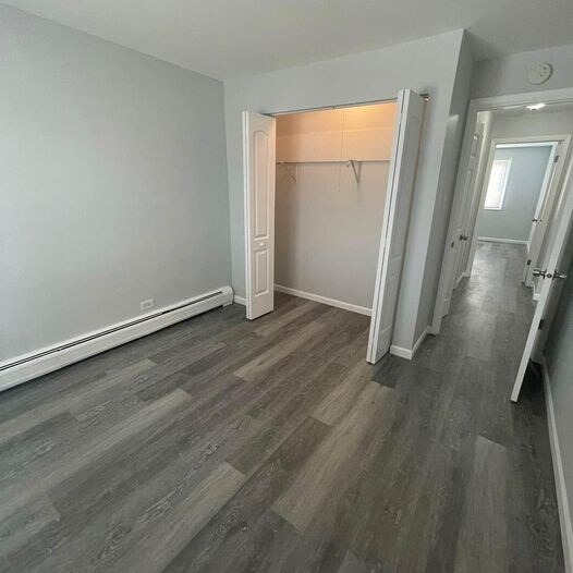 Foto del edificio - 17738 Commercial Ave