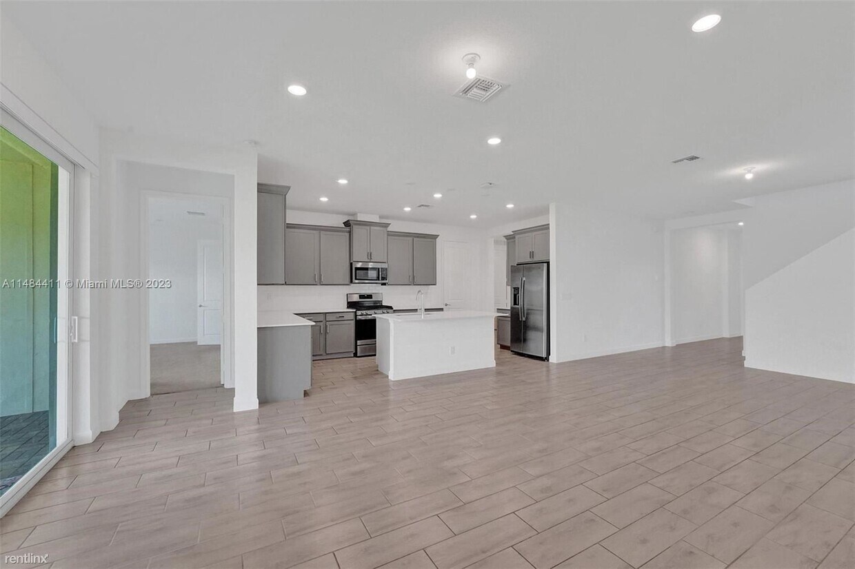 Primary Photo - 3 br, 2.5 bath House - 1273 Wandering Will...