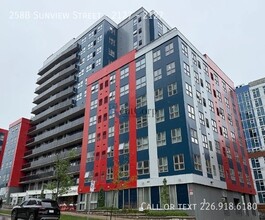Building Photo - 258B Sunview St