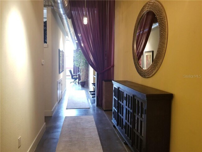 Foto del edificio - 1501 W Horatio St
