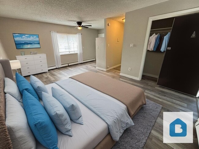 Building Photo - Renovated Studio Close to Downtown! - *$250.00 OFF MOVE IN SPECIAL*