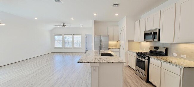 Building Photo - 7606 Pewter Luster Bnd