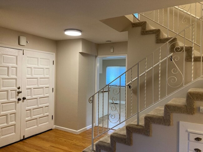 Foto del edificio - 1960 Harris Ave