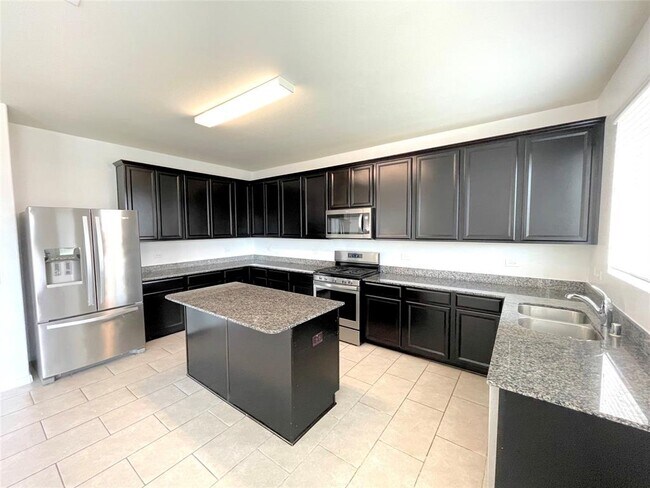 Foto del edificio - 6714 Dayridge Ln