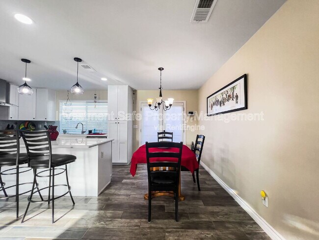 Foto del edificio - 1043 3rd St