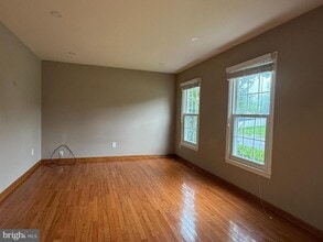 Building Photo - 9613 Ashbourn Dr