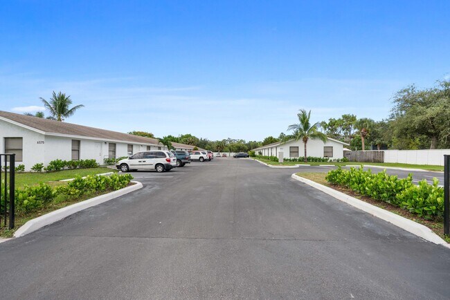 Foto del edificio - 3797 Park Lane Villas Rd