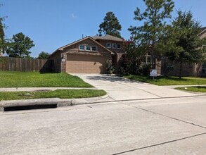 Building Photo - 9427 Fossil Canyon Dr