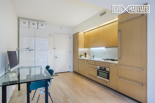 Building Photo - Gramercy by Starck