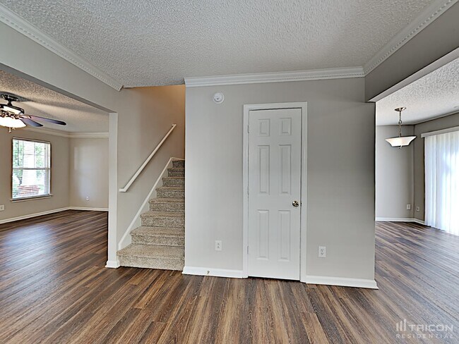 Building Photo - 445 Amir Circle Matthews NC