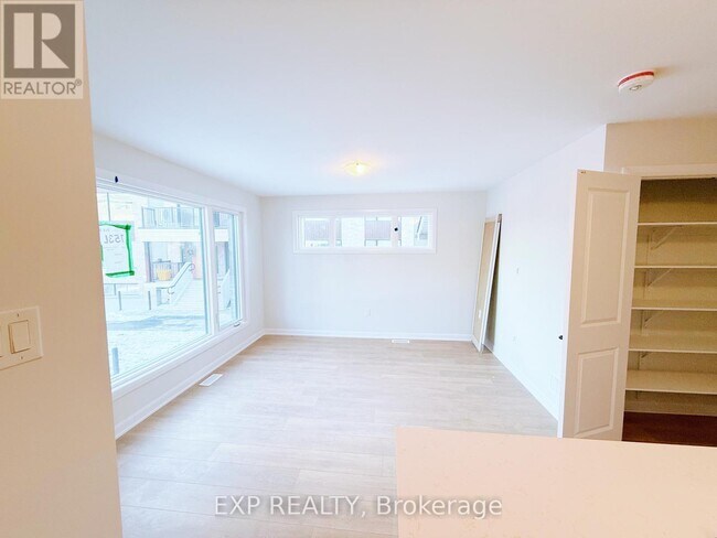 Photo du bâtiment - 1233 Creekway Private