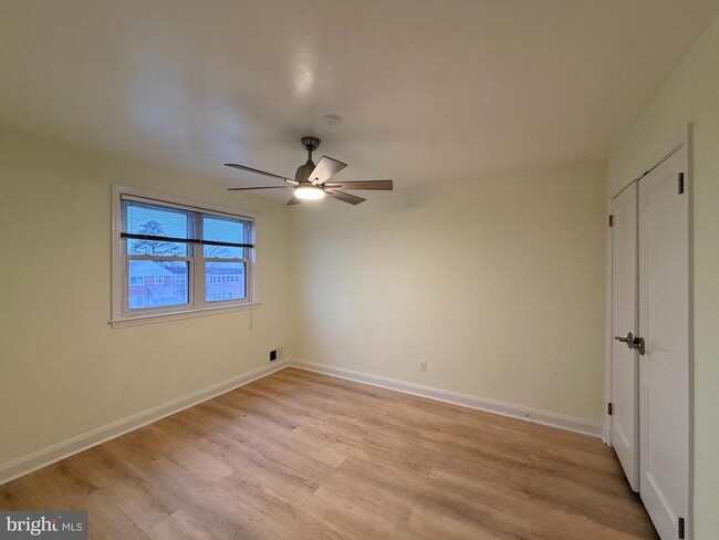 Foto del edificio - 1262 Halstead Rd