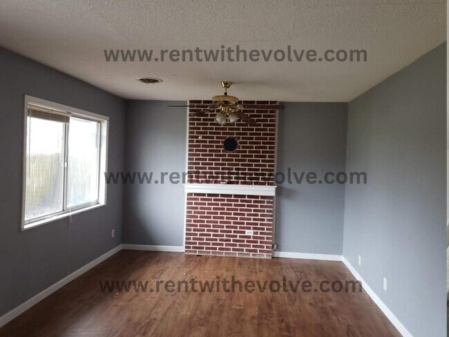 Foto del edificio - 506 Layne Dr