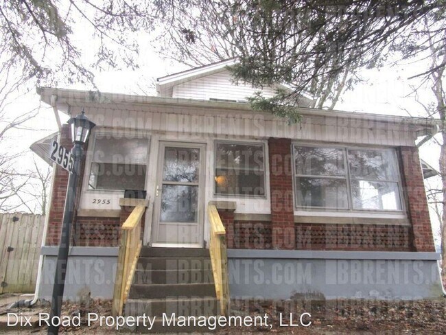 Building Photo - 3 br, 1.5 bath House - 2955 Oakland Avenue