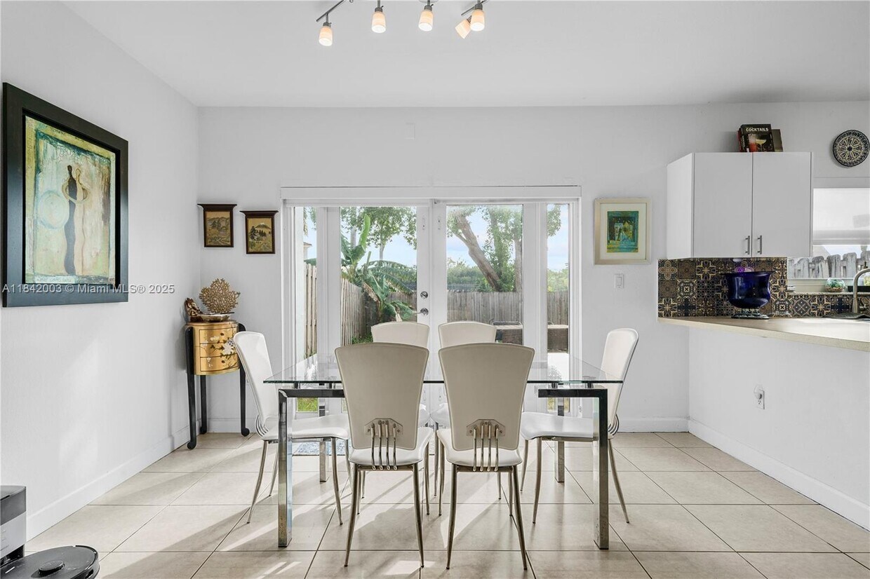 Foto principal - 849 SW 148th Pl